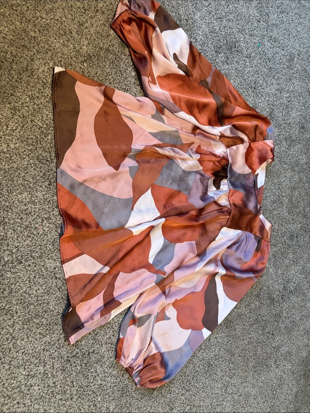 DR2 Abstract Multi-Color Flow Satin Blouse - Picture 1 of 4